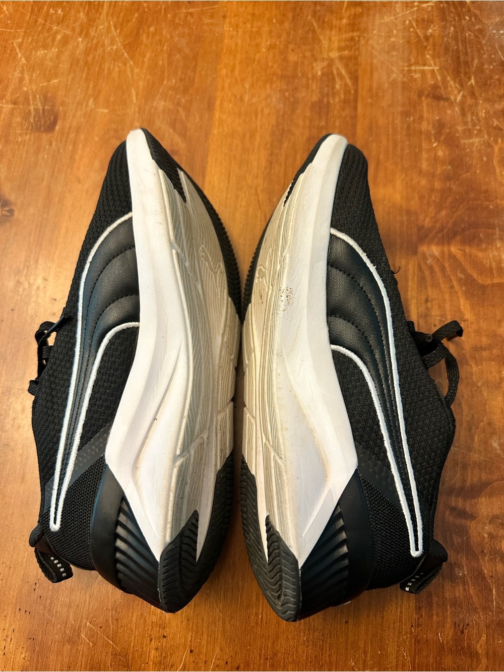Puma Men’s Black Athletic Knit Sneakers with White Accents - Picture 3 of 4